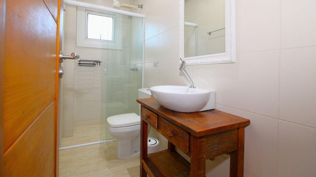 1079   Apartamento Com Vista Para O Mar Em Bombinhas