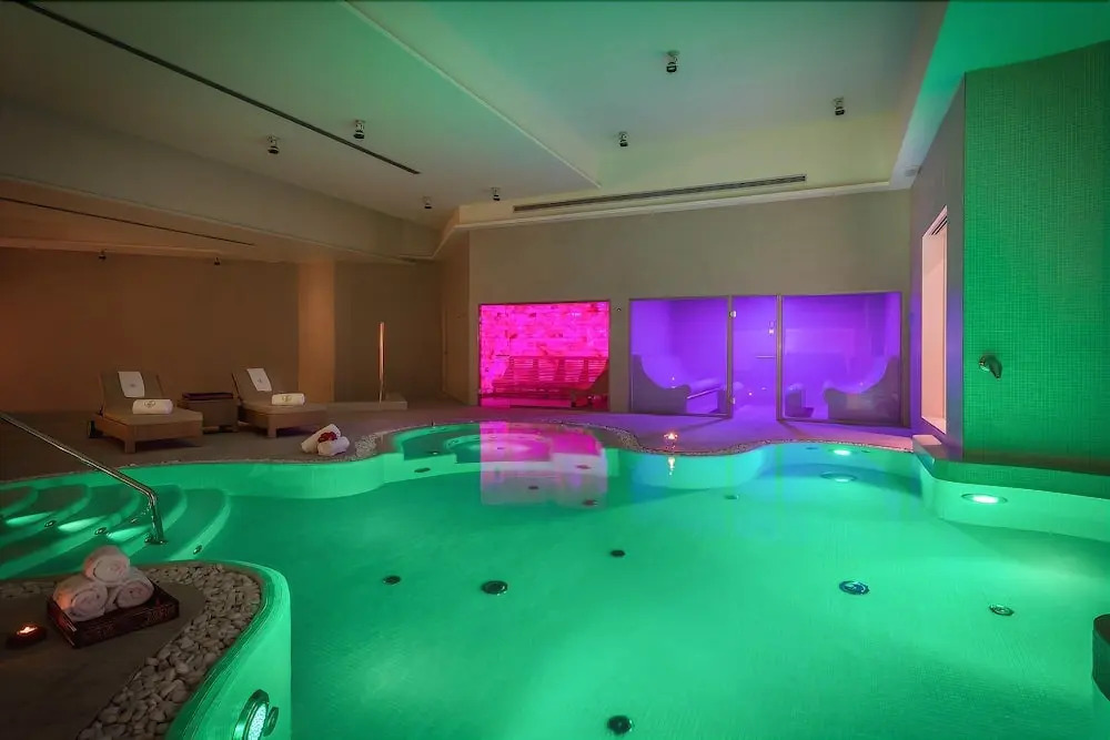 Las Dunas Suites & Apartments