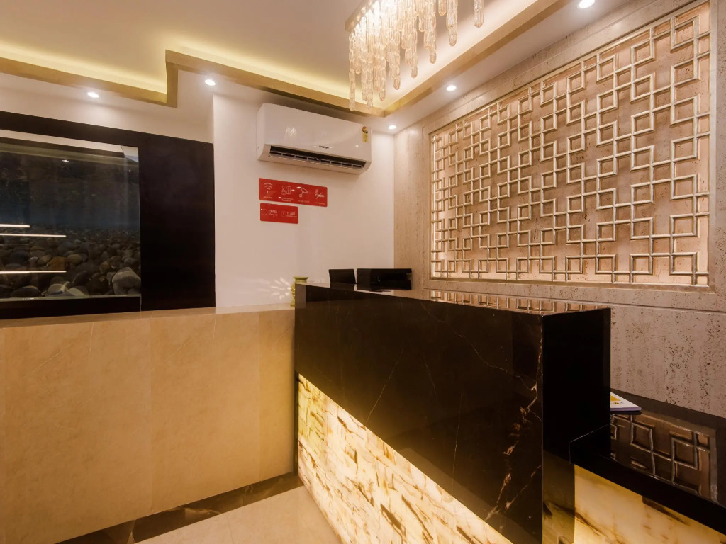 OYO 22683 Hotel Park Palace