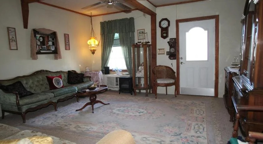 Tombstone Bordello Bed & Breakfast