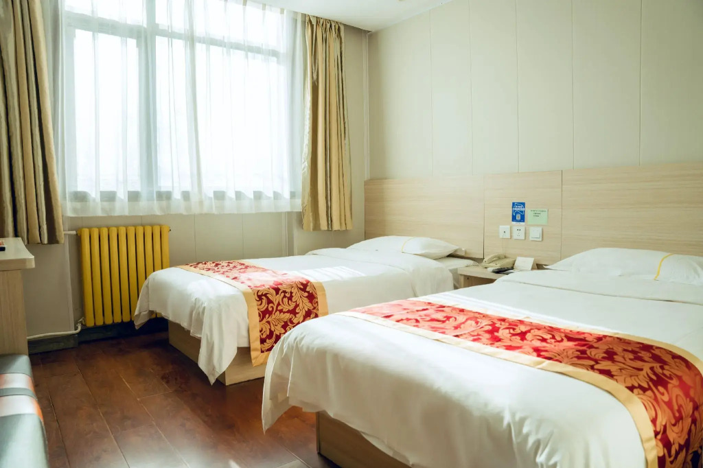 Super 8 Hotel