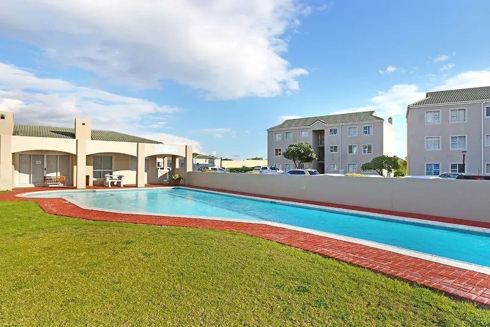 Big Bay Beach Club G6