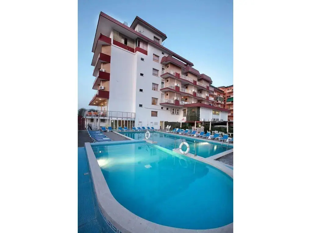 Gallia Club Hotel