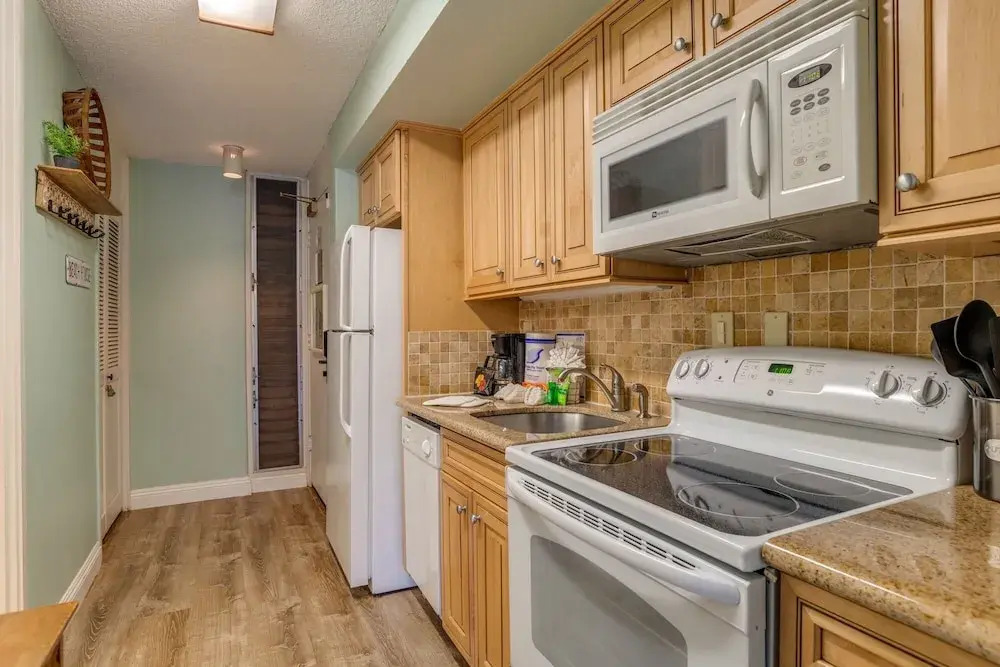 Maui Kaanapali S #b143 0 Bedroom Condo by RedAwning