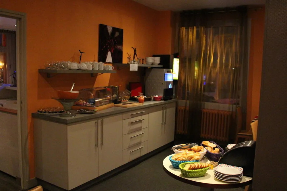 Bagnoles Hotel - Contact Hotel