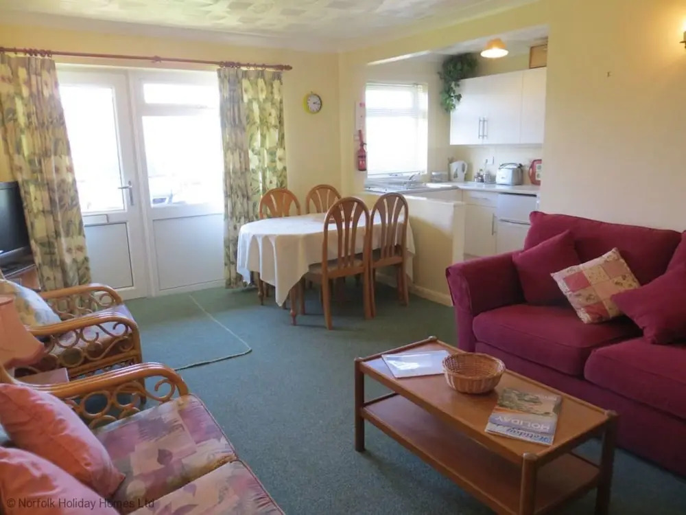 Midway Apartment, Close to Beach