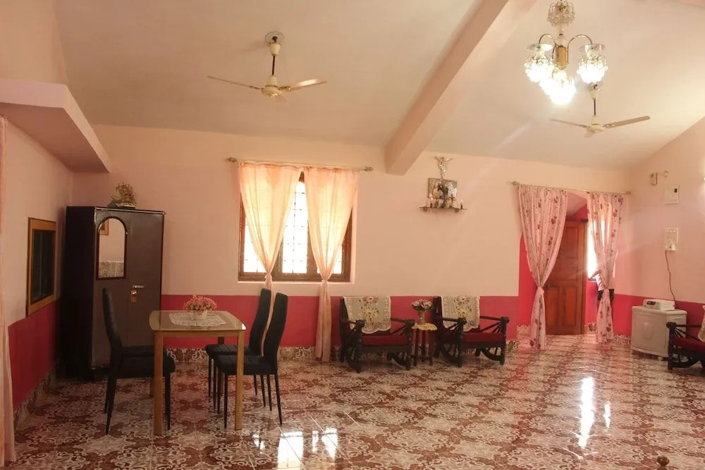 OYO 9362 Home Beach View Studio Coco Beach