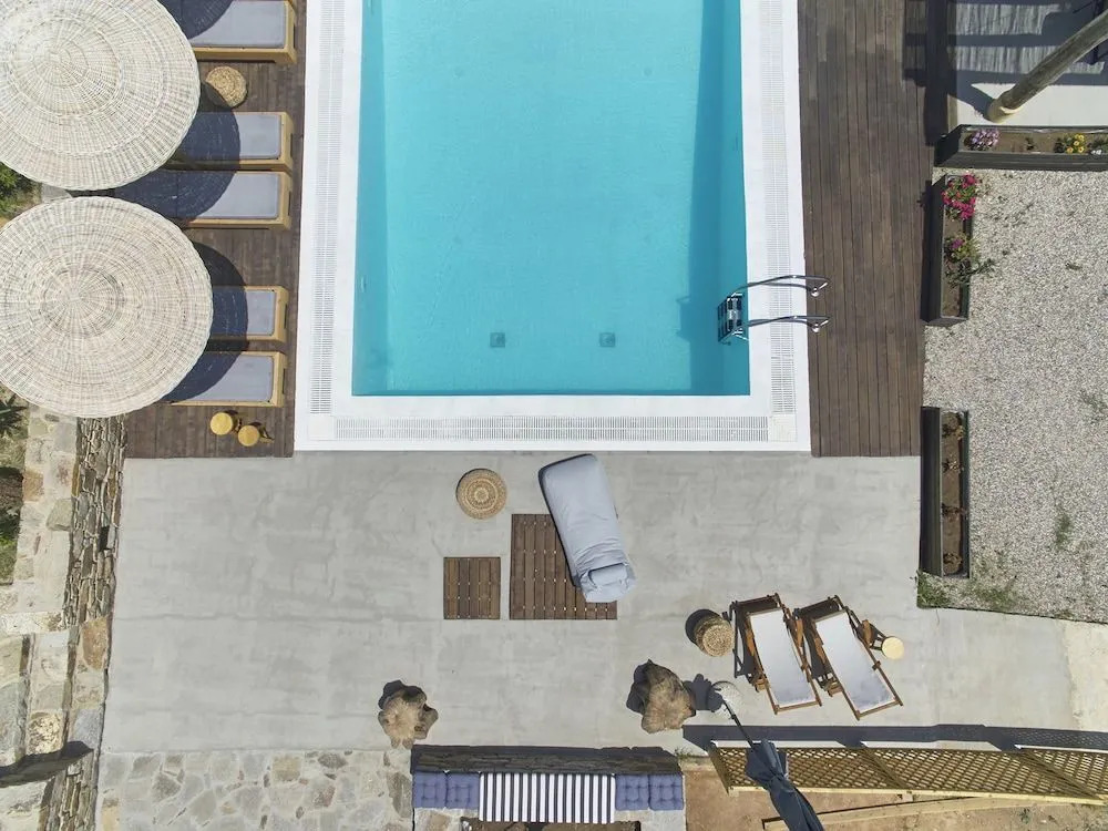 Anemoessa Luxury Villas