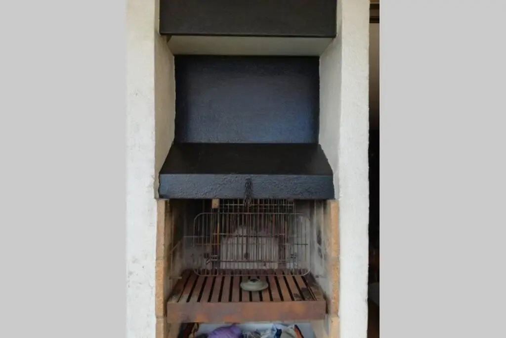 Apartament a Roses. Terrassa i piscina comunitaria