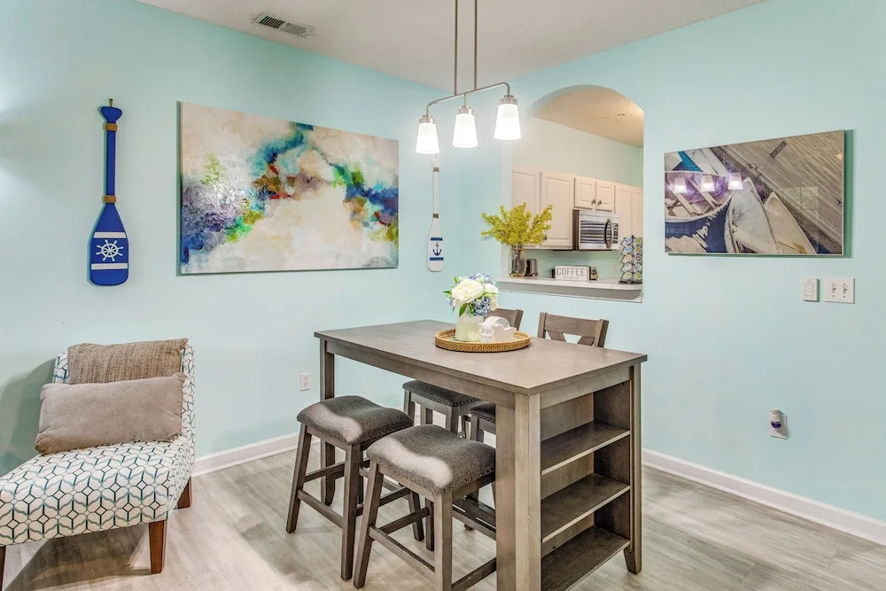 Luxury 1st-floor Barefoot Resort Condo!