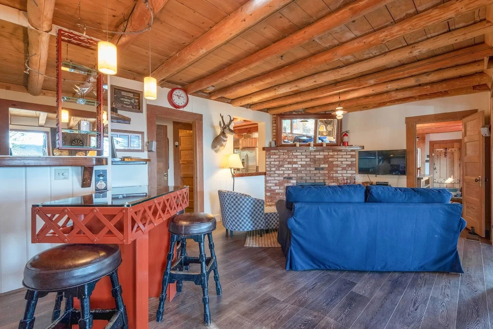 dun Lookin - 4br W/ Hot Tub & Pier, Large Yard 4 Bedroom Cabin