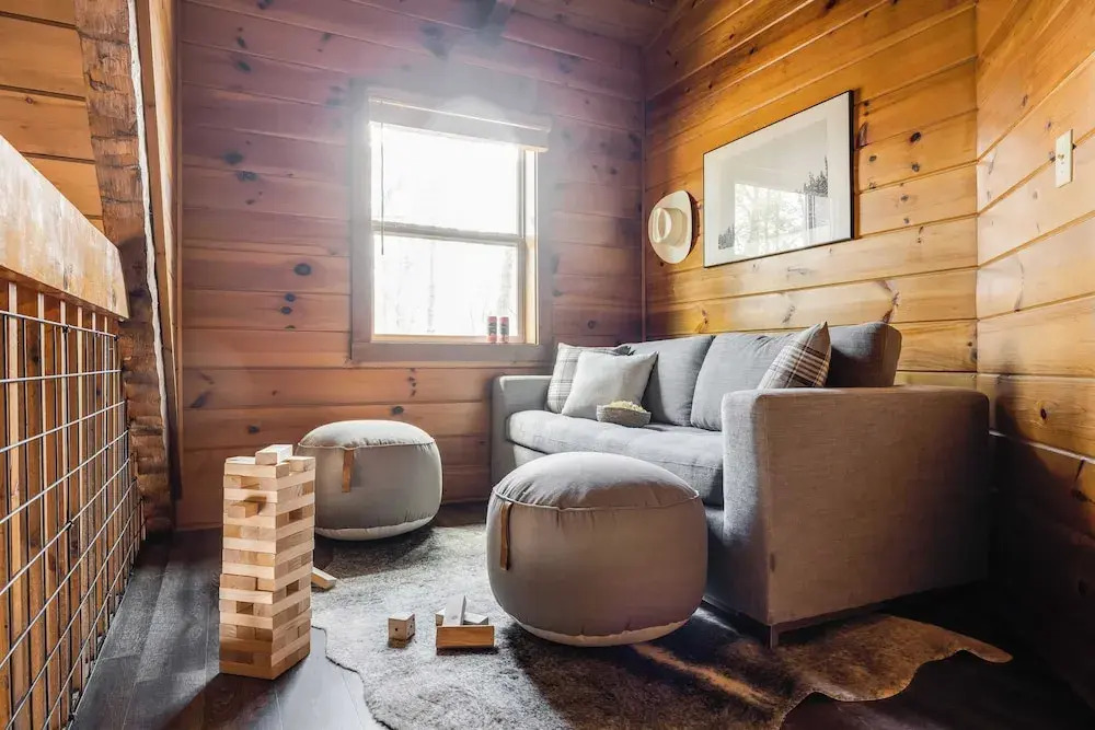 2 Cabins Game Room, Enclosed Porch, Hottub, Views Dudley I & II by Avantstay
