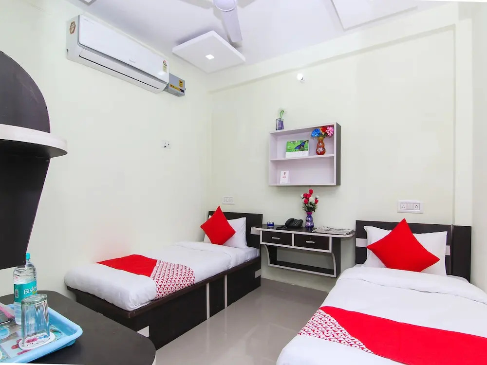 OYO 12446 Shree Sai Guest House