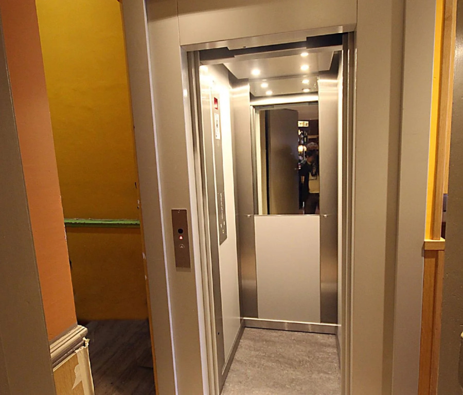 Hotel Derby MERODE