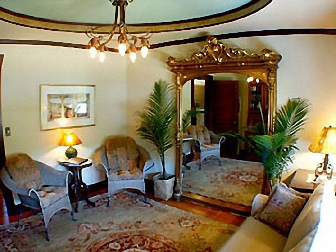 Cooperage Inn