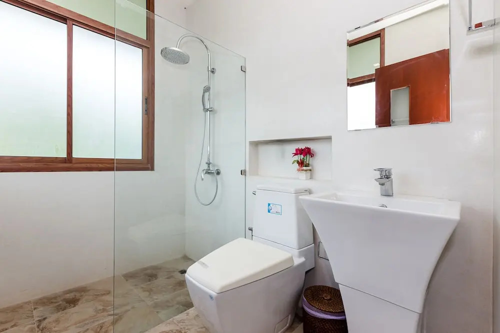 Unique Pool Villa with 5 Bedrooms and Sea View PM-C1