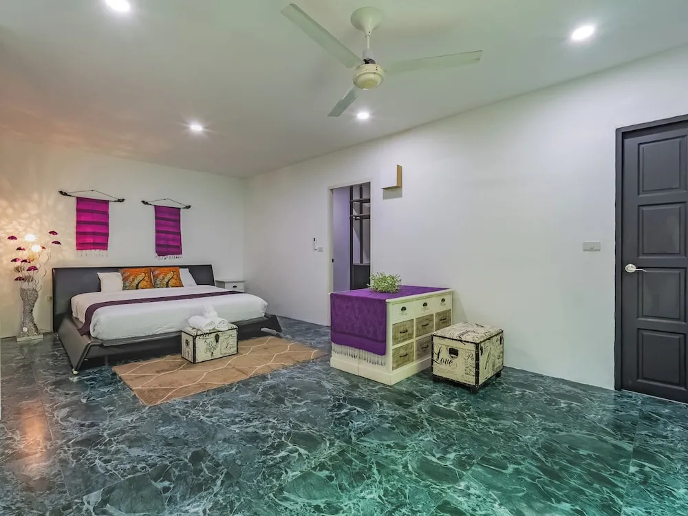 Chalong - 10 BR Private Pool Villa - Villa Nap Dau - Phuket