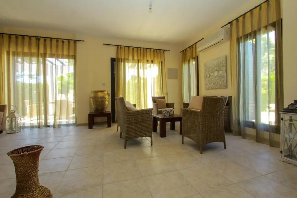 Theos Club Villas 3
