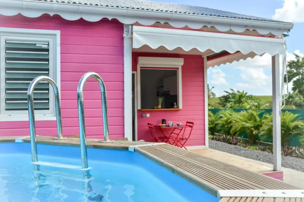 Les Jardins de Chantilly -Bungalows avec jardins et piscines privées