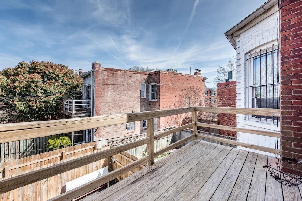 CH2 & CH3 - Fully Furnished Spacious Oasis Dog-friendly 2BR Capitol Hill