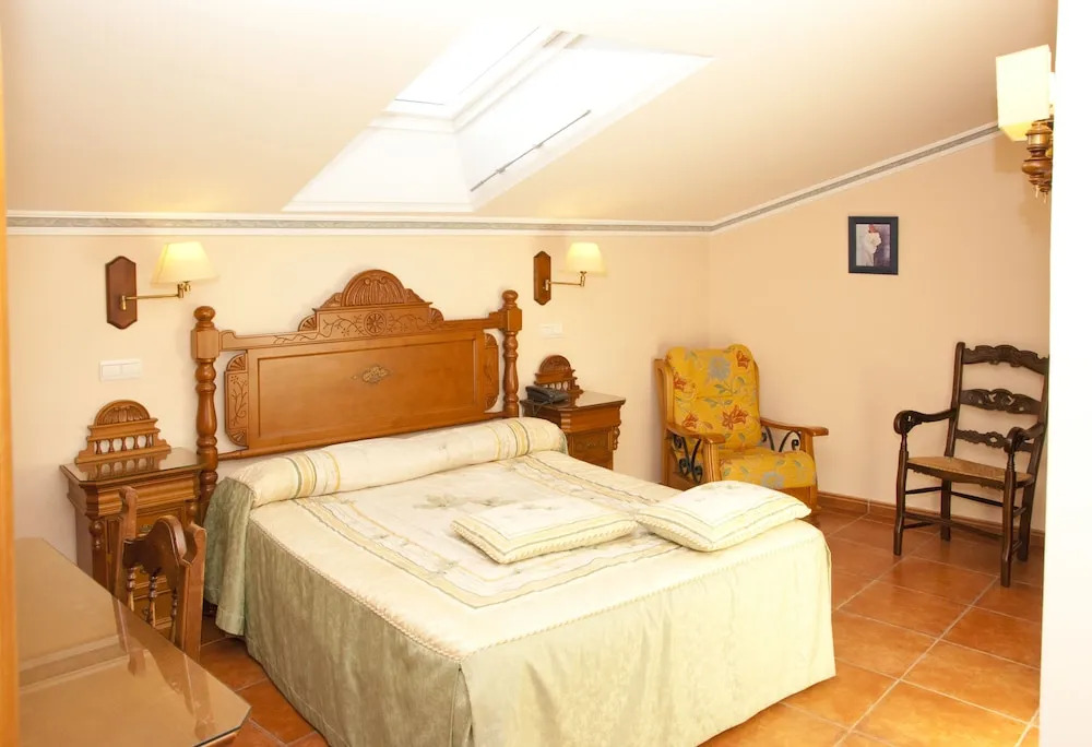 Hostal Santo Domingo de Silos