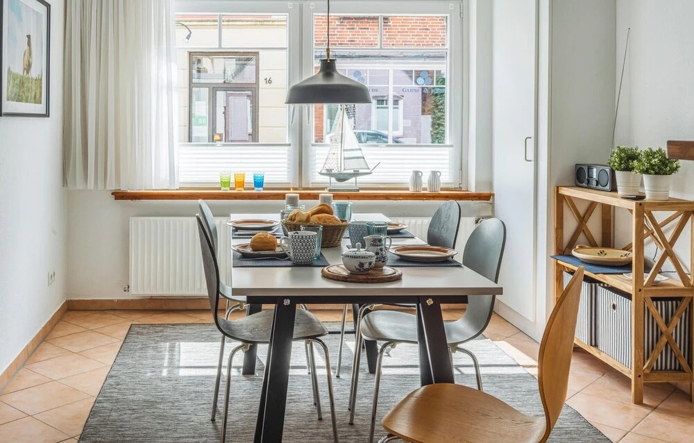 2 Bedroom Cozy Home In Tönning