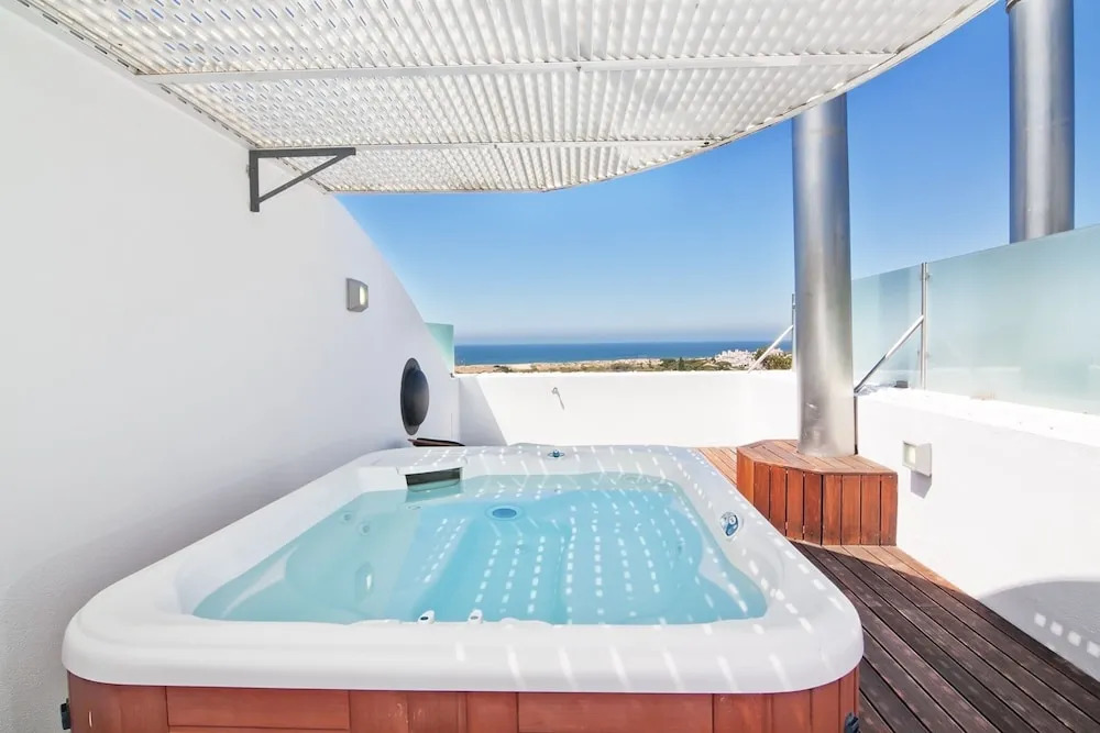 Oceanview Apartment