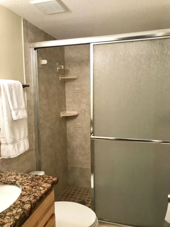 Win-San C-206 - 2 Br Condo