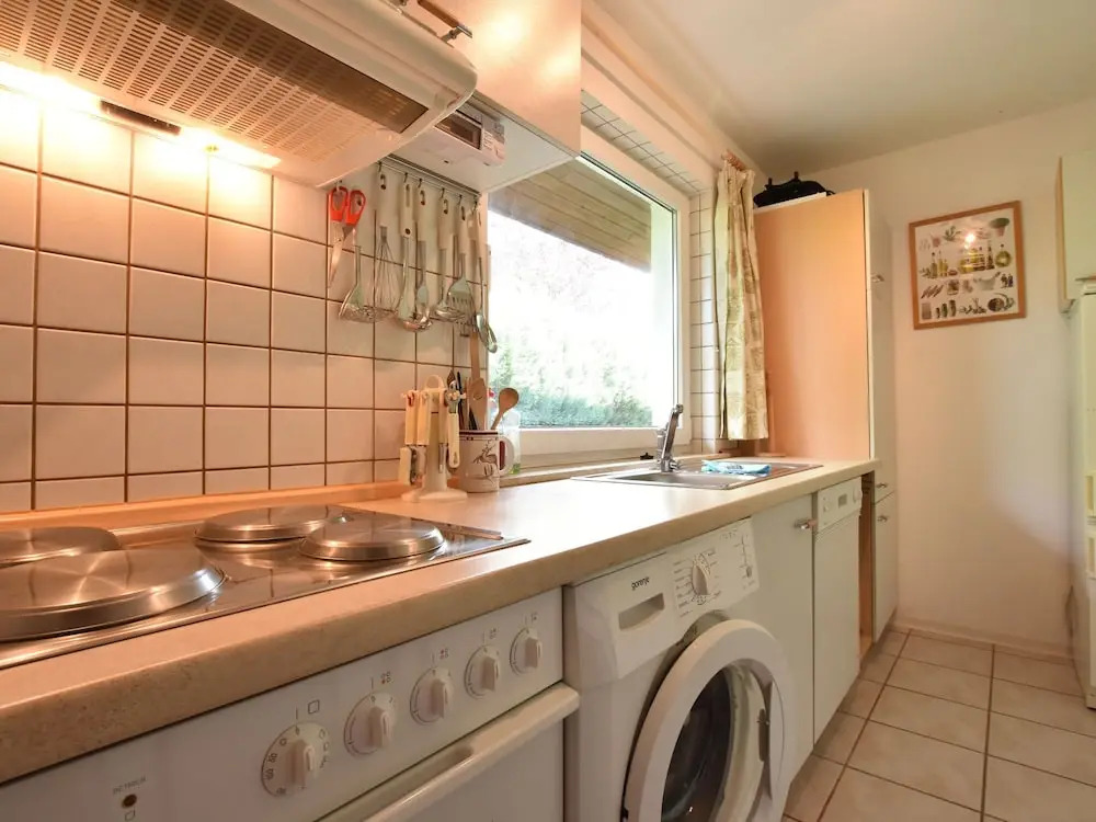Charming Bungalow with Fenced Garden in Bastorf