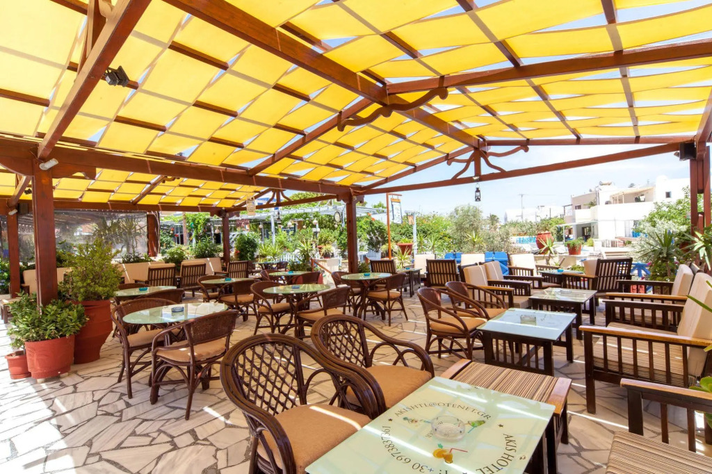 Akis Hotel