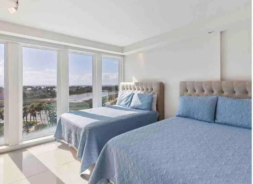 Bahia Mar Solare Tower 6th floor Bayview Condo 2bd 2ba with Pools and Hot tubs