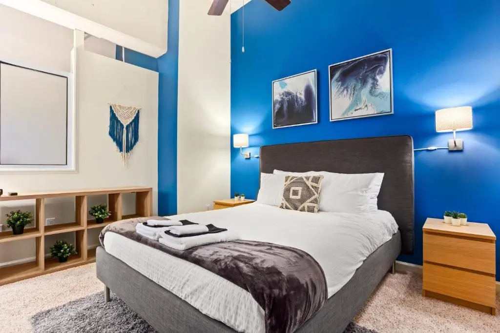 Downtown Durham 2BR Apt Walk Everywhere & Wifi