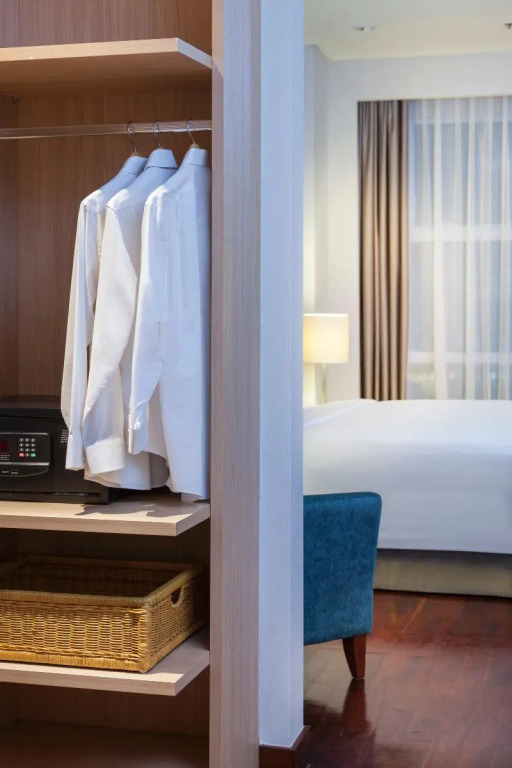 The Mayflower, Jakarta-Marriott Executive Apartments