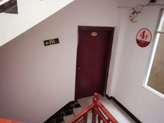Sandu Laker Hotel
