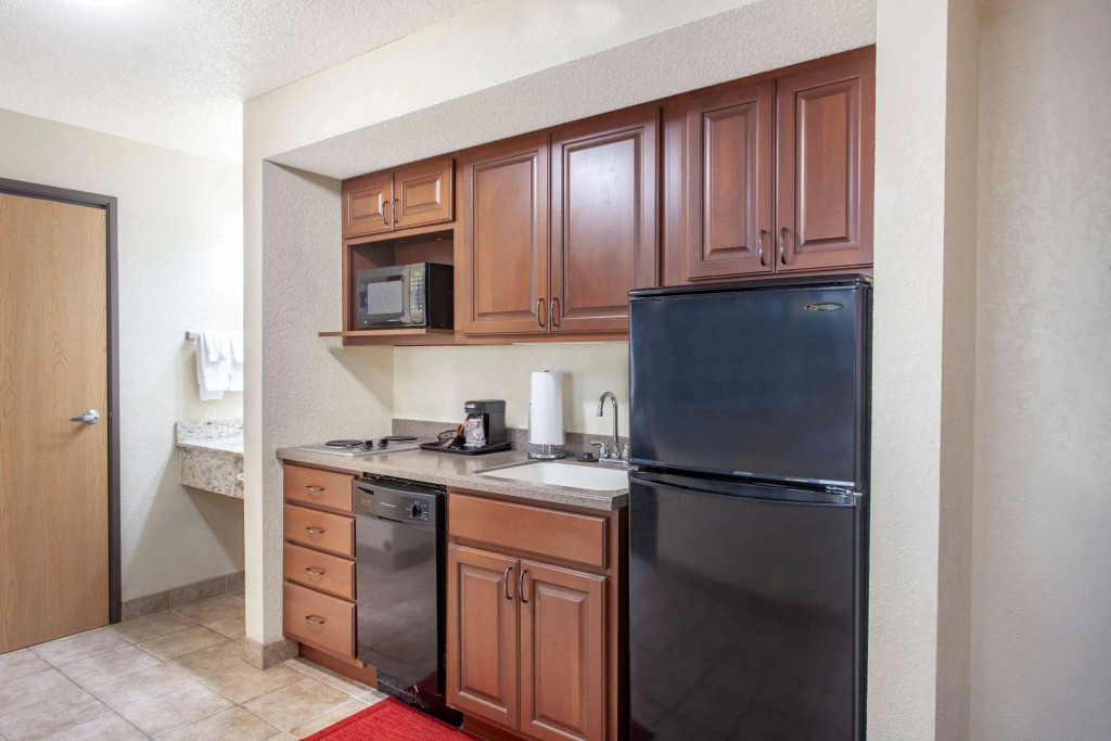 AmericInn by Wyndham Mankato Event Center near MSU