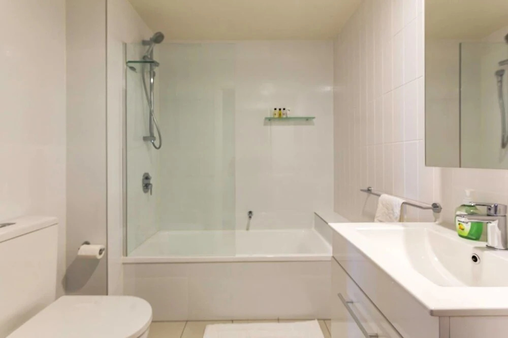 South Brisbane City View 2Bed Apt And Parking Qsb027 7