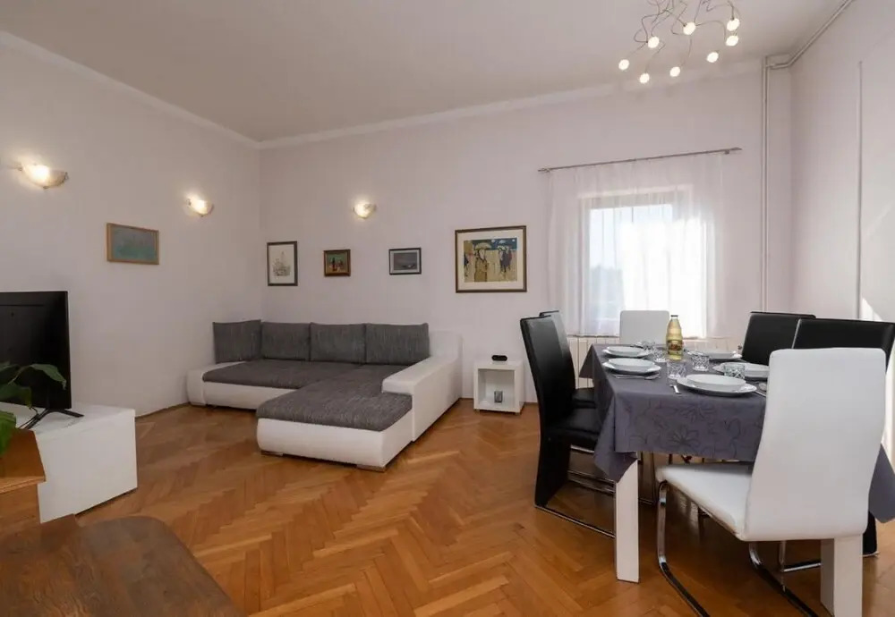 Seaview Apartment Lara