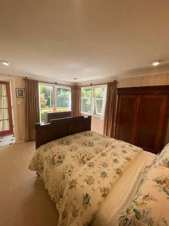 Twin Totara Cottage