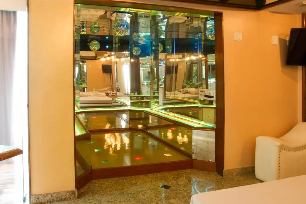 Motel Comodoro (Только для взрослых)