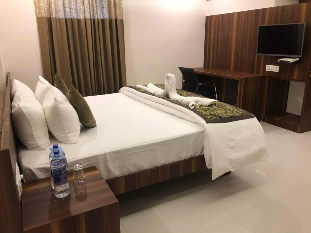 Mastiff Select Mandavya Dharamkot, McLeodganj