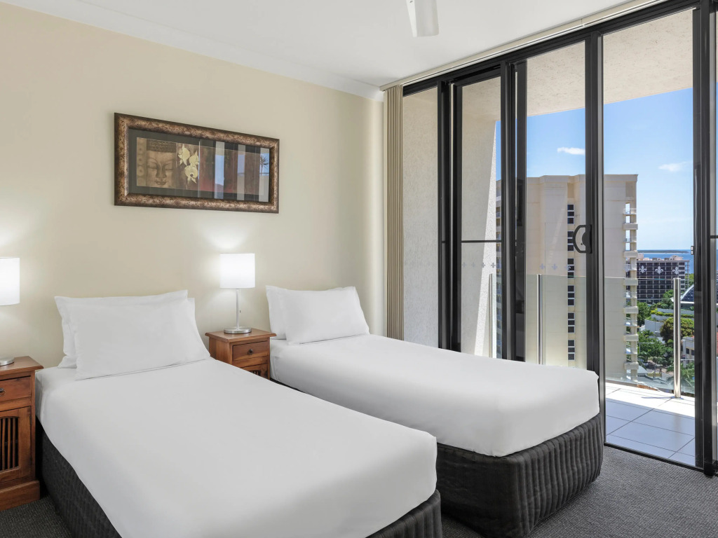 Piermonde Apartments Cairns