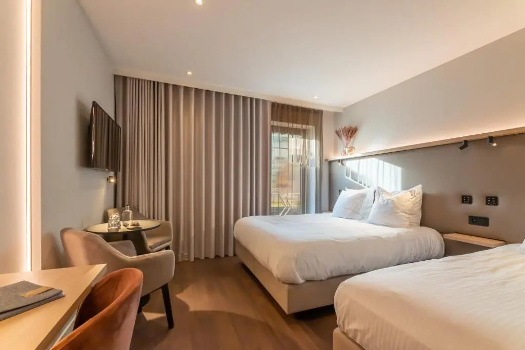 The CORNR Hotel