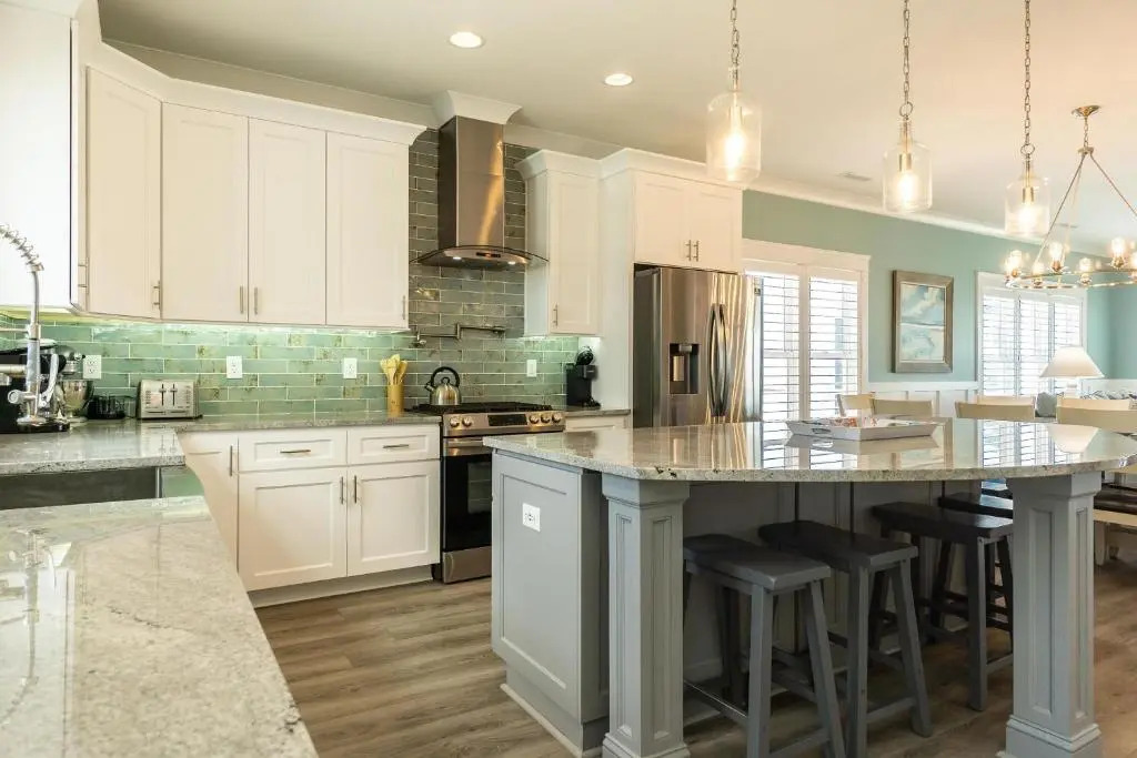 Wait N Sea by Oak Island Accommodations