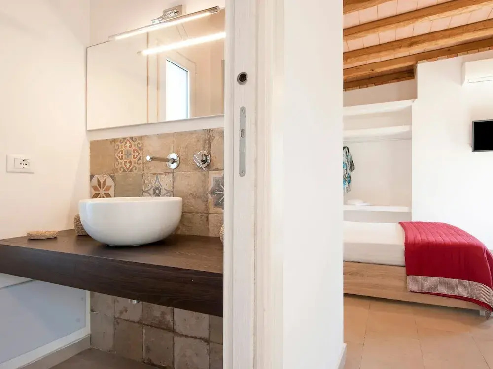 Historic Holiday Home in Favignana With Garden