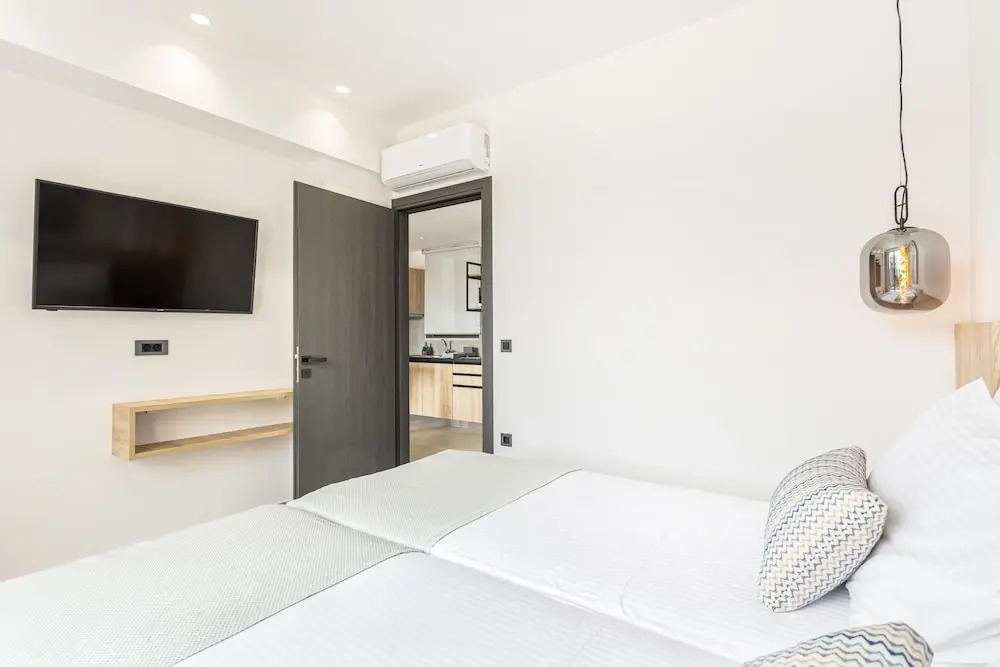 Twins Apartments