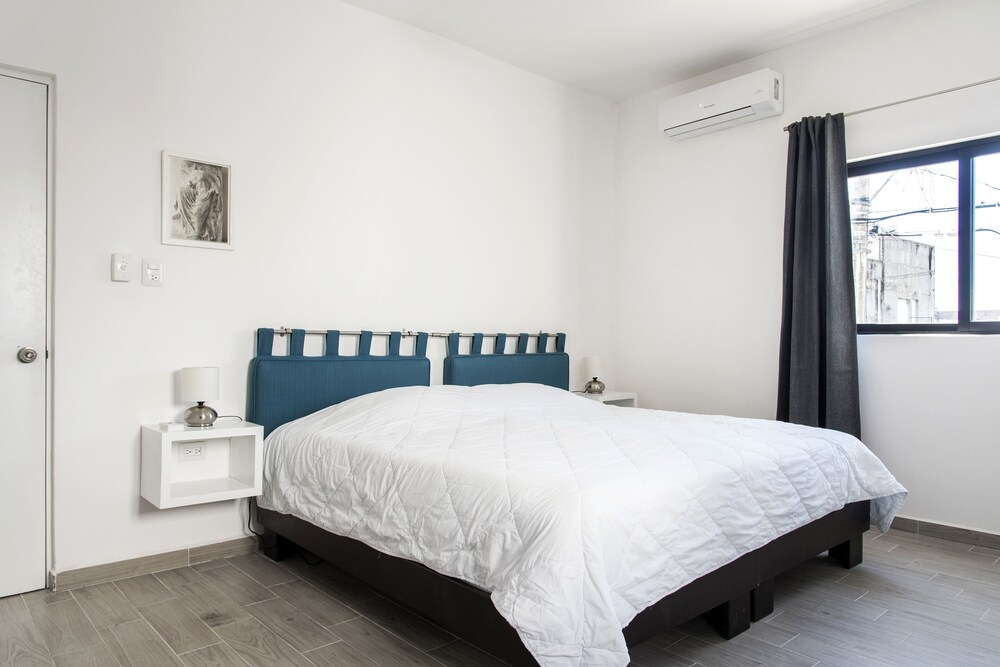 Valentina Suites by Las Flores Vacation Rentals