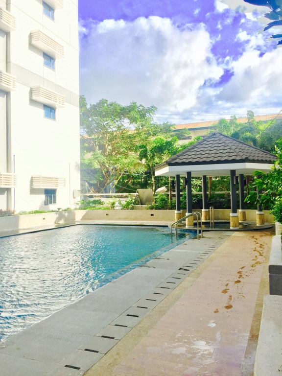 Grace at Mckinley Hill Global City