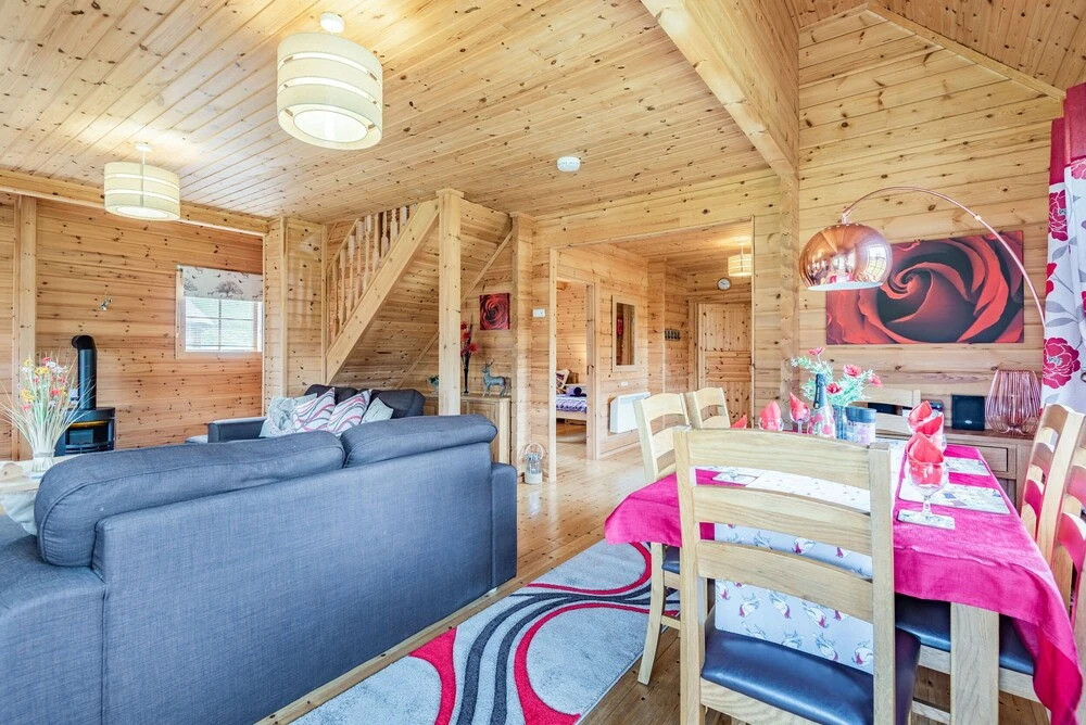 Robin Lodge