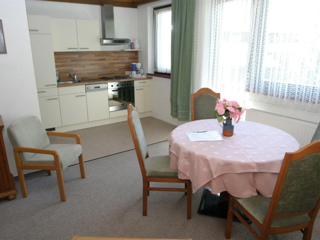 Cozy Apartment near Ski Area in Bad Kleinkirchheim