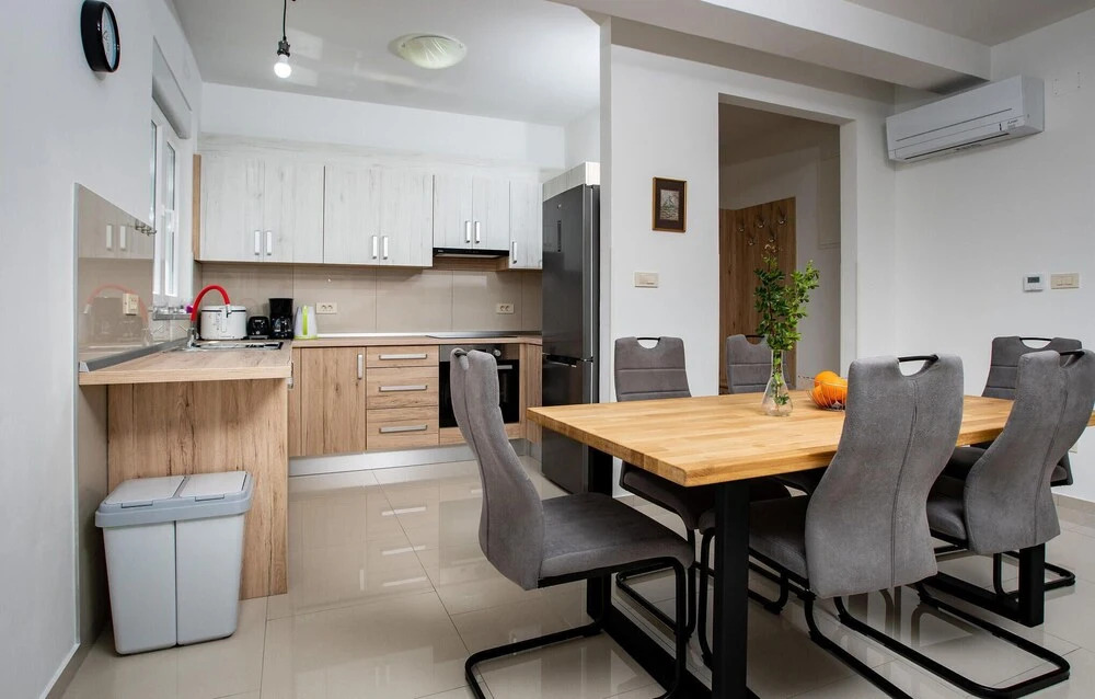 Amazing Home In Kampor
